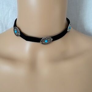 Vintage Y2K silver concho black velvet boho choker necklace